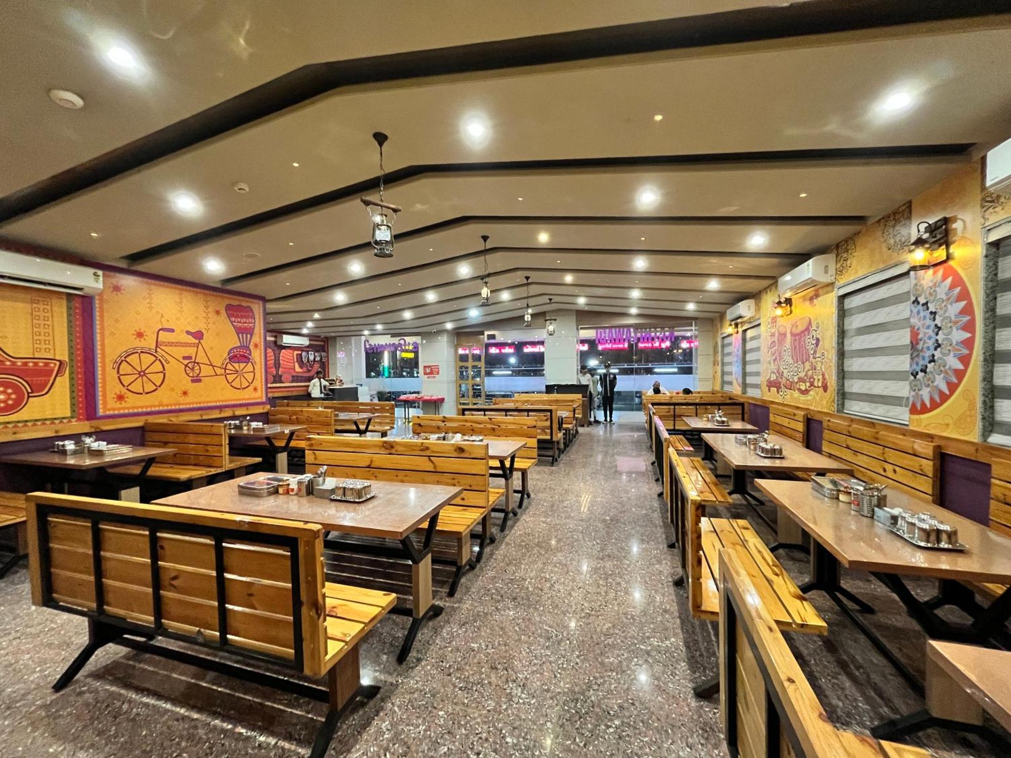Hotel Grand Darshan Vadodara Extérieur photo