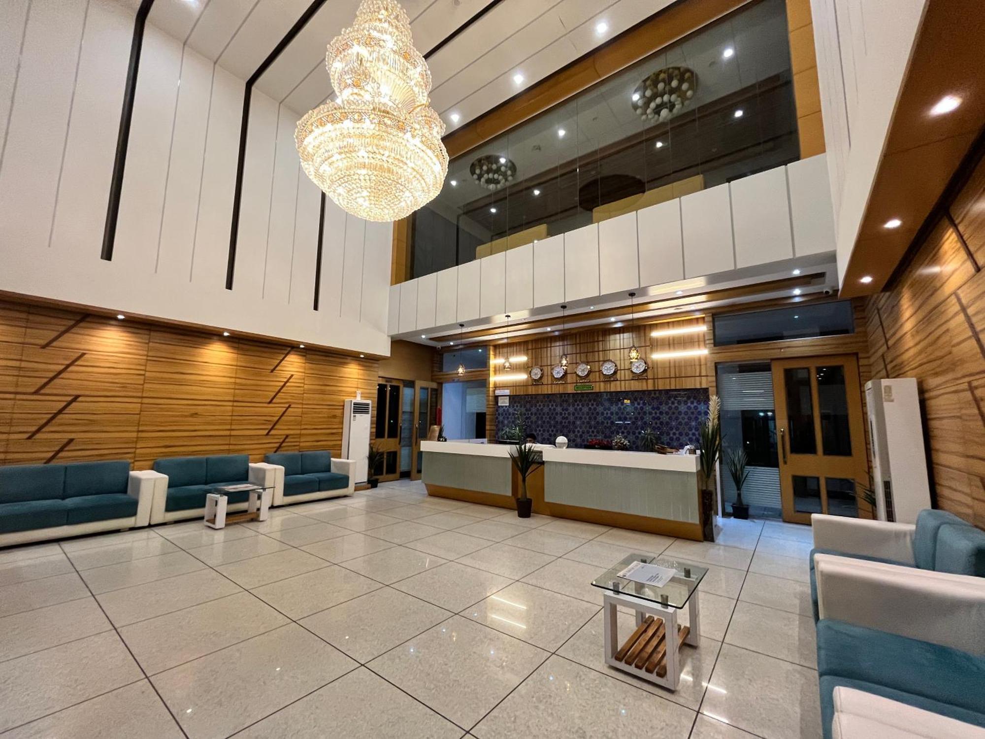 Hotel Grand Darshan Vadodara Extérieur photo