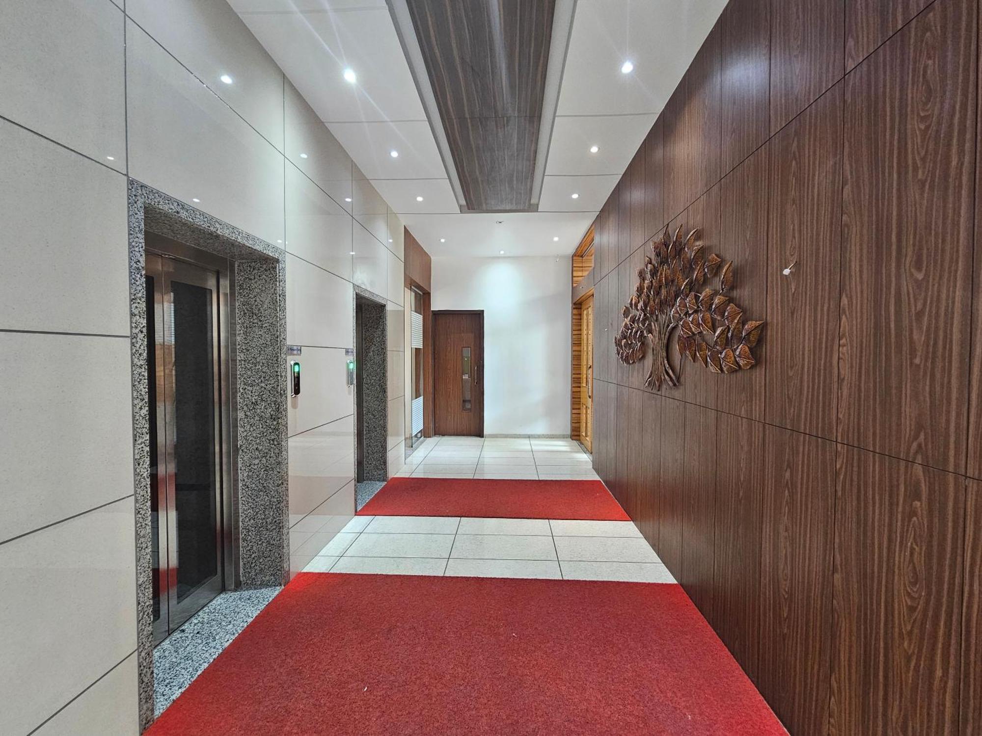 Hotel Grand Darshan Vadodara Extérieur photo