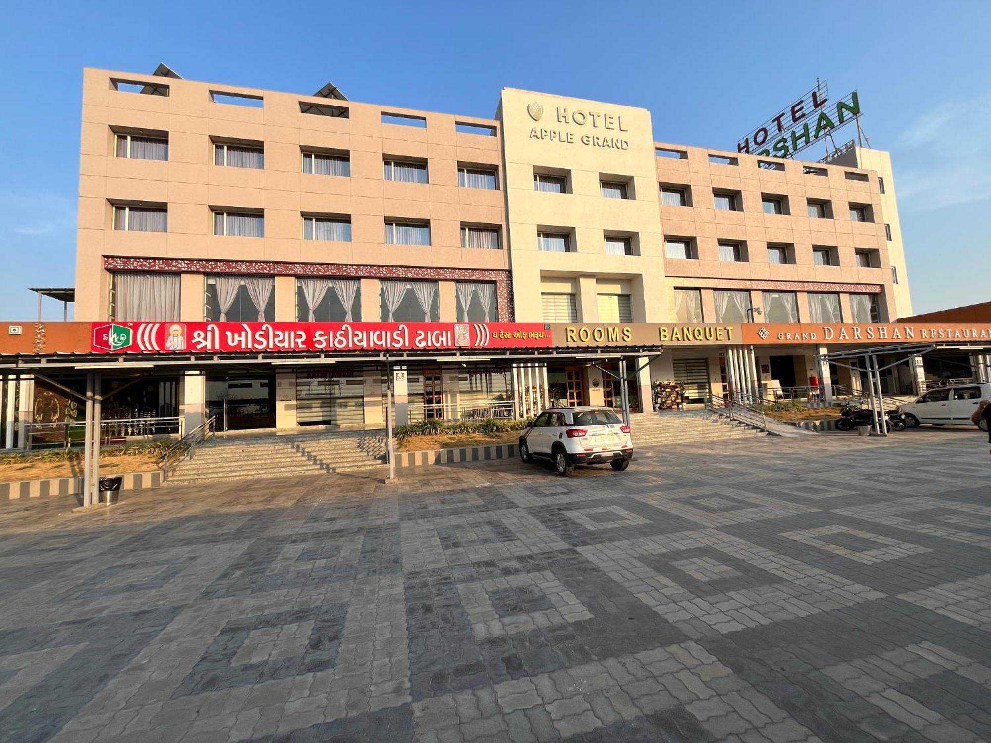 Hotel Grand Darshan Vadodara Extérieur photo