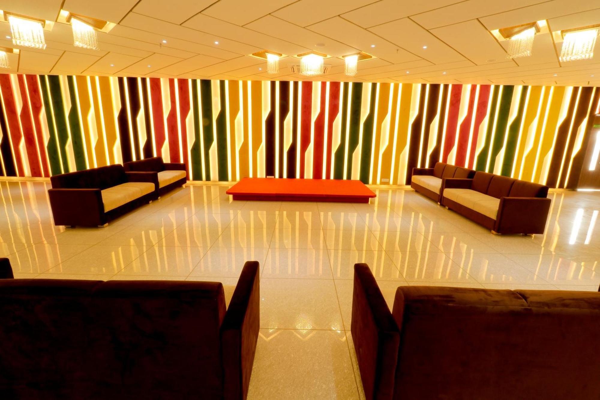 Hotel Grand Darshan Vadodara Extérieur photo