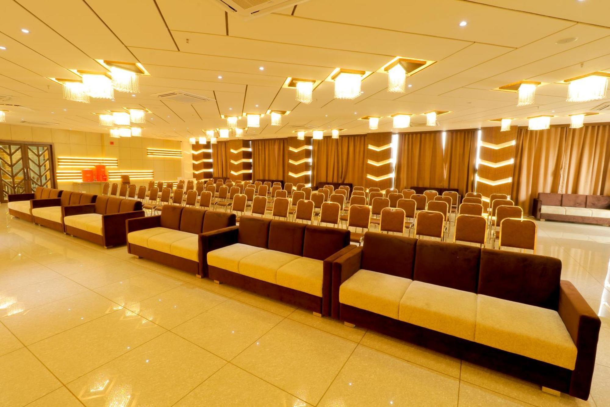 Hotel Grand Darshan Vadodara Extérieur photo