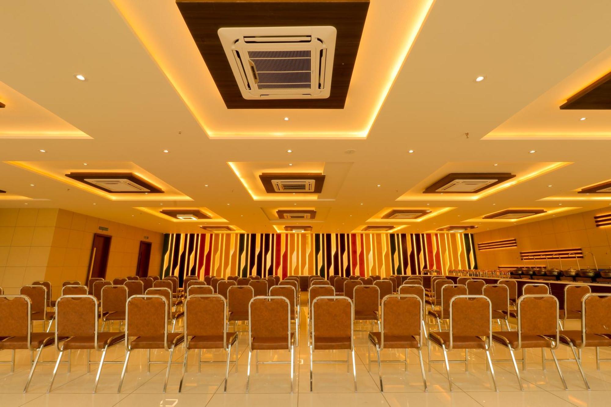 Hotel Grand Darshan Vadodara Extérieur photo